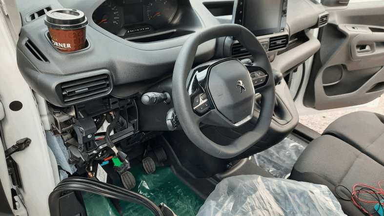Úprava vozidla Peugeot Expert 2020